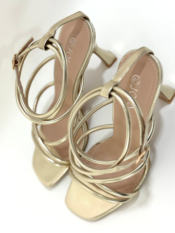 Sandali con tacco in eco pelle “Aurea”