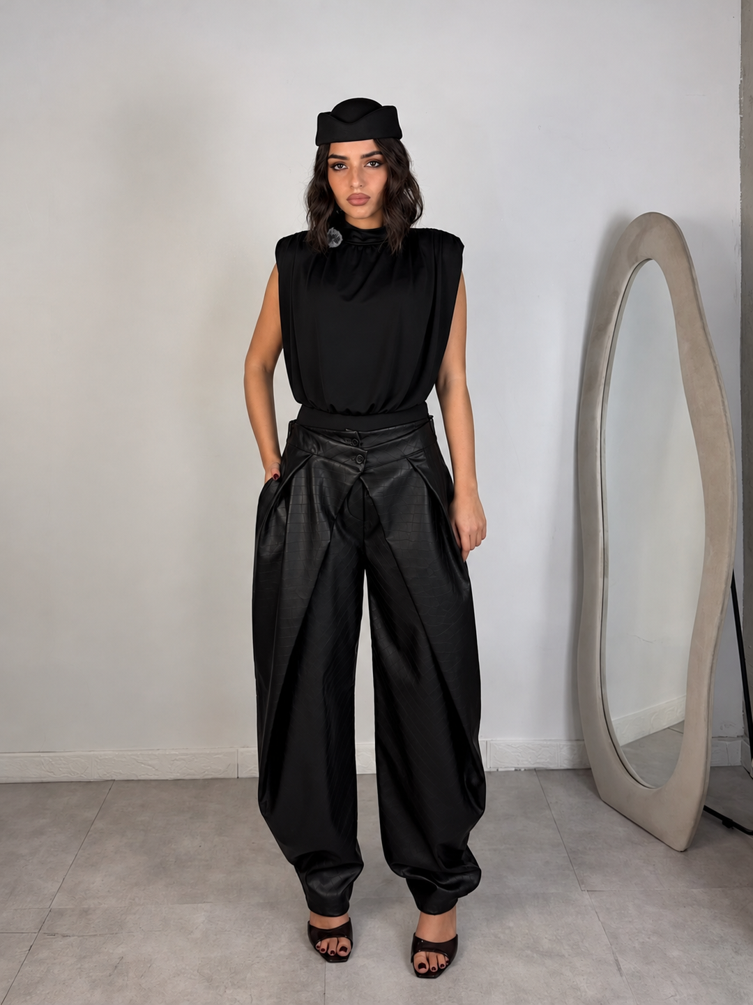 Pantaloni in ecopelle “Veneta”