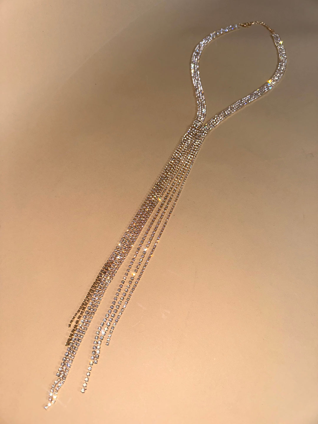 Collana lunga con strass “Elettra”