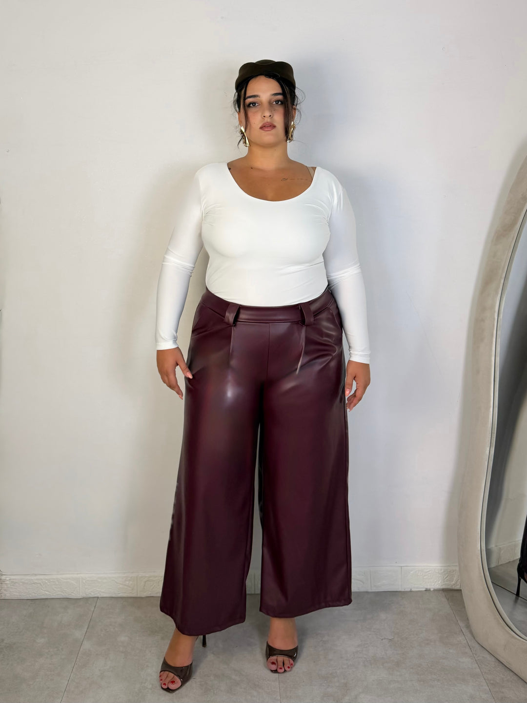 Pantaloni in eco pelle “Adele”