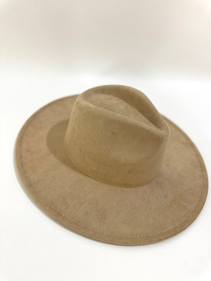 Cappello scamosciato “Sahara”