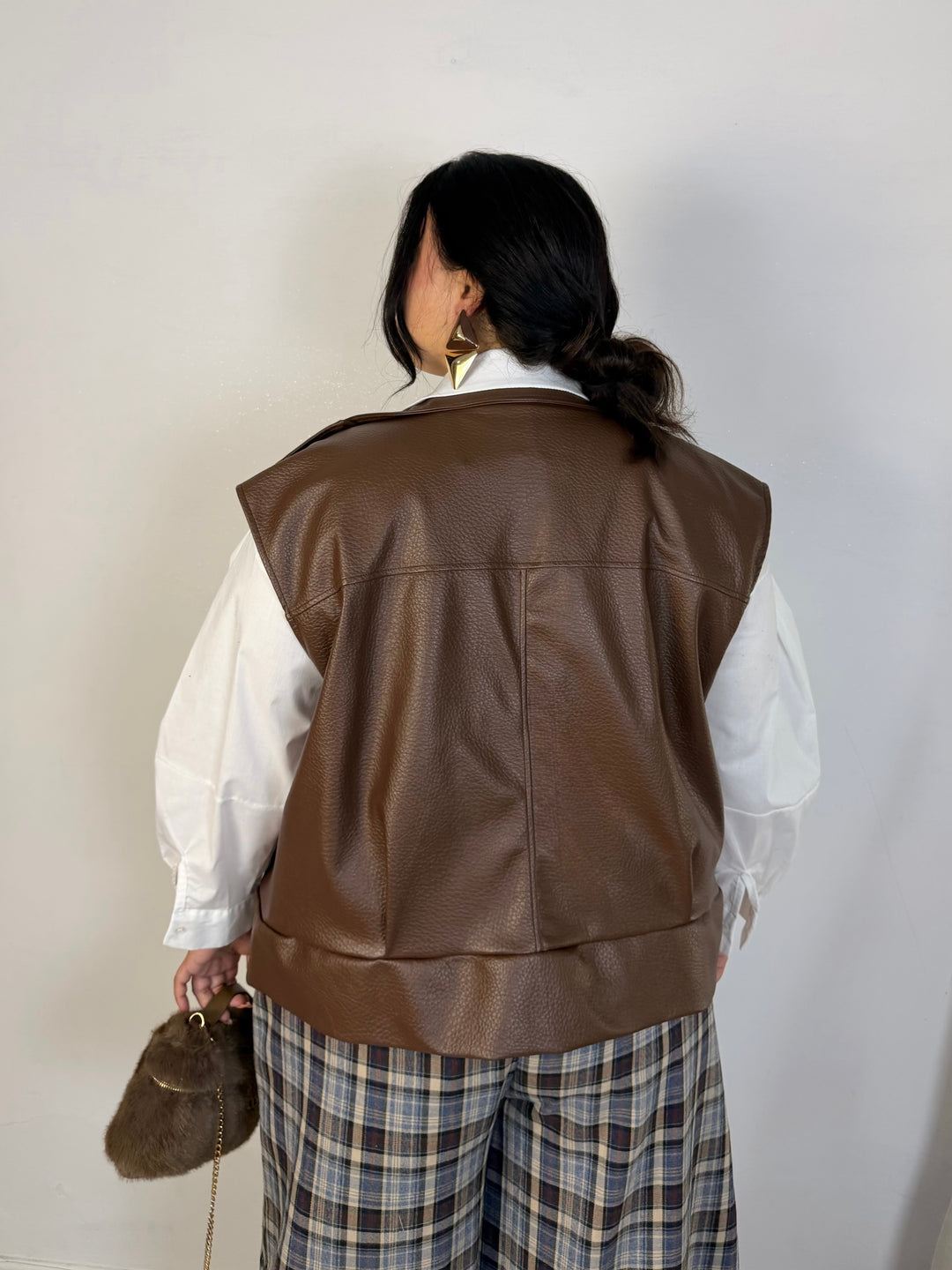 Giubbotto chiodo smanicato in eco pelle “Charlotte”