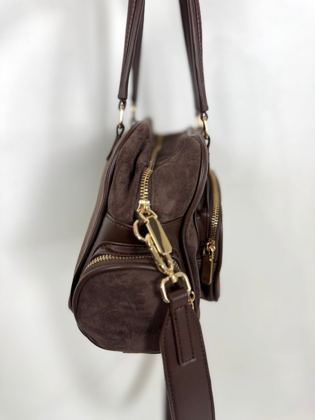 Borsa multi tasche in camoscio ed eco pelle