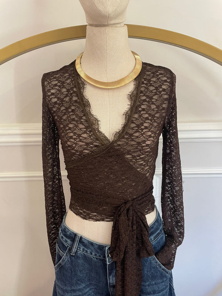 Maglia dolcevita in pizzo “Lady”