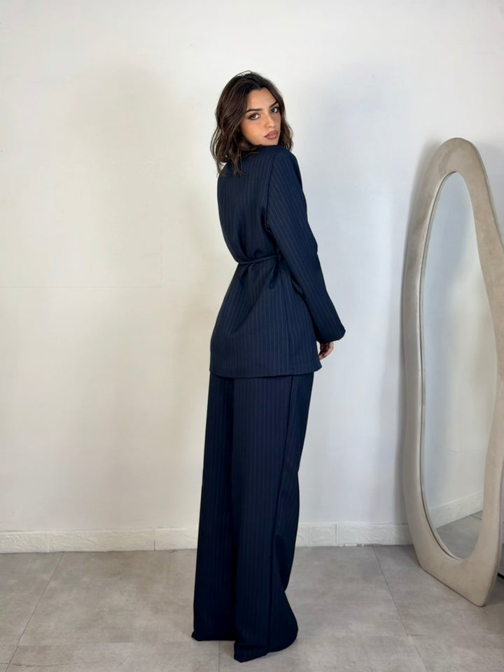 Tailleur gessato “Élite”