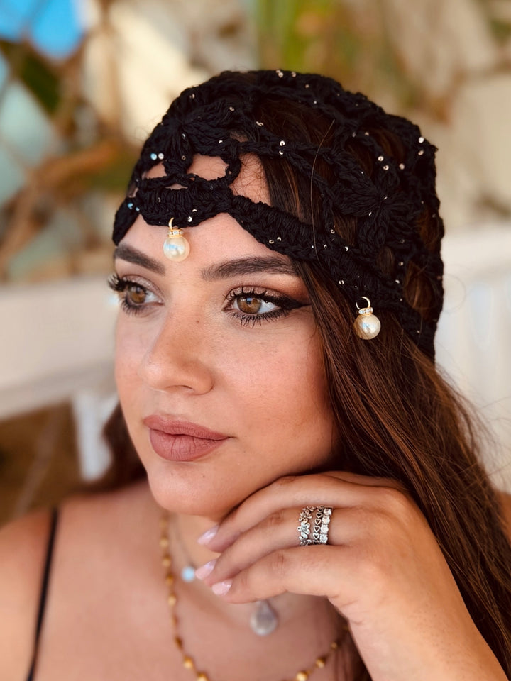 Cappello in crochet con perle “Romantica”