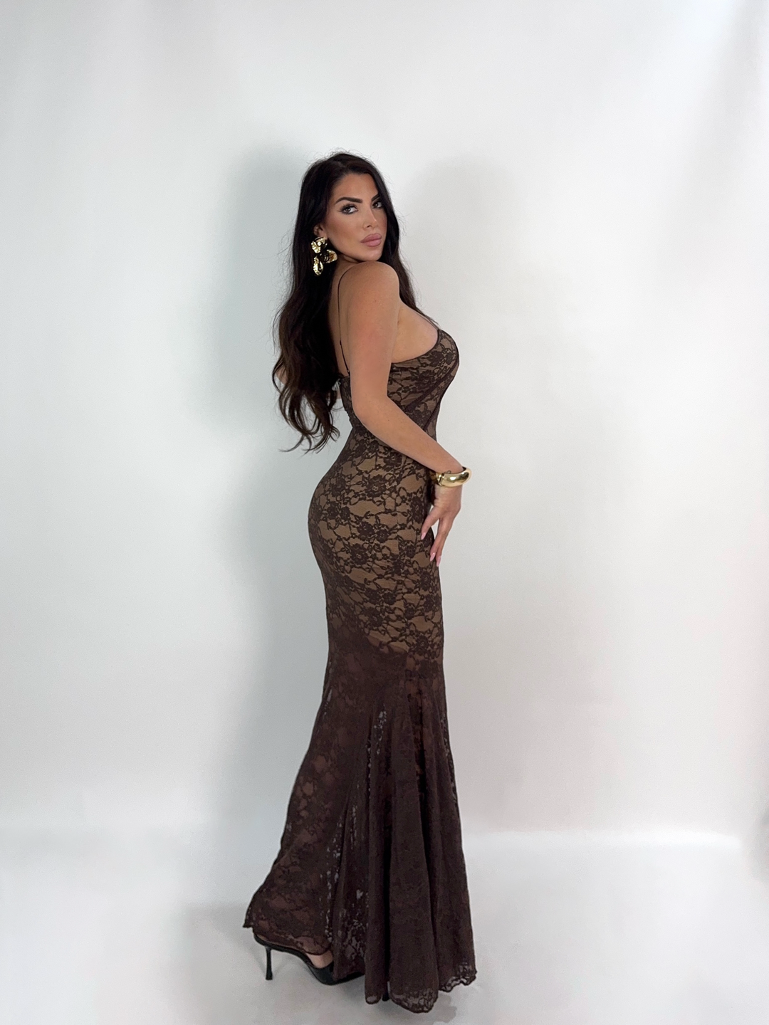 Abito in pizzo “Fatale”