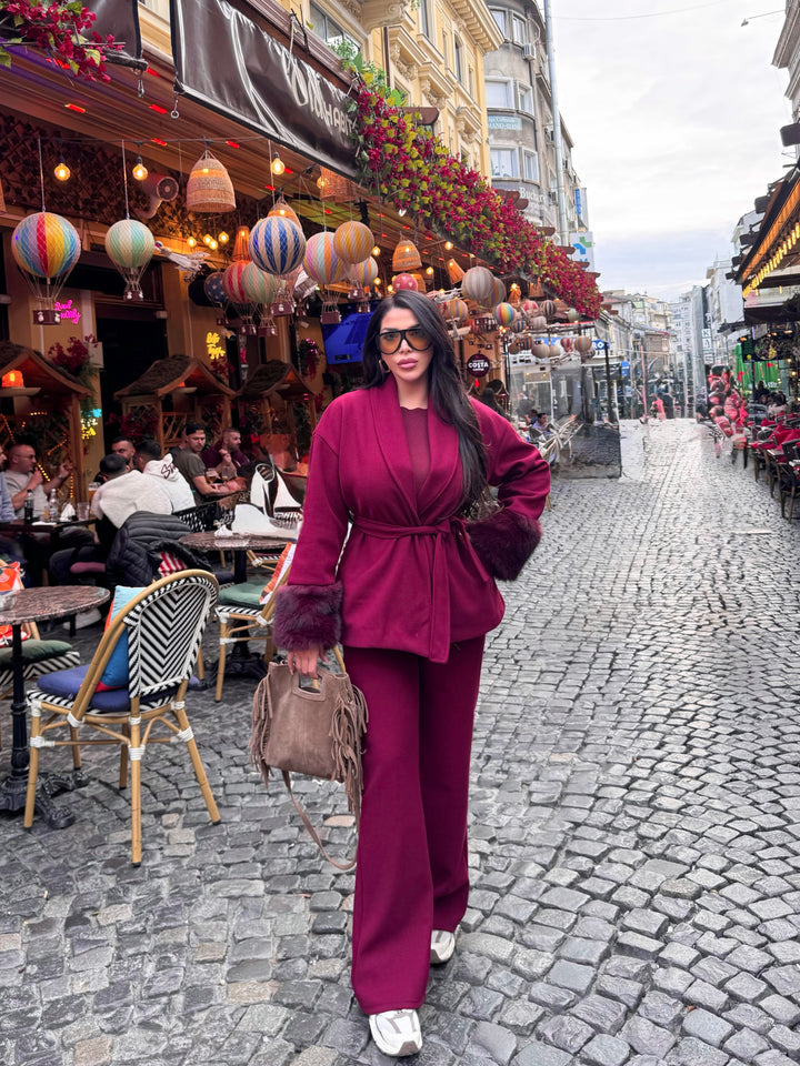 Coordinato in lana con dettagli in eco pelliccia “Bucarest”