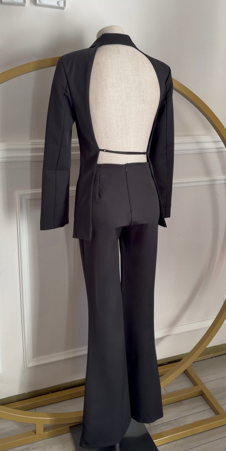 Tailleur con scollo “Signorina”