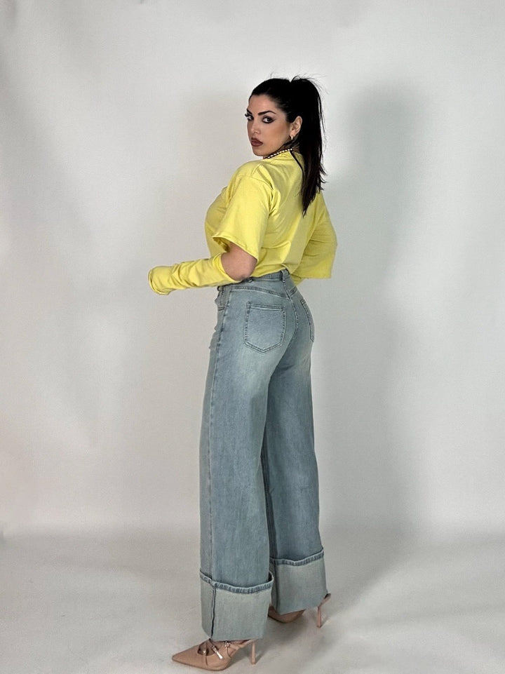Jeans wide leg con risvolto “Ambra”