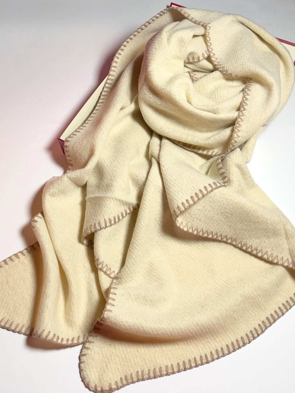 Sciarpone in lana “Vittoria”