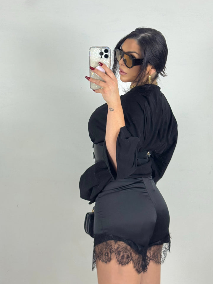 Pantaloncini in raso e pizzo “Ilary”