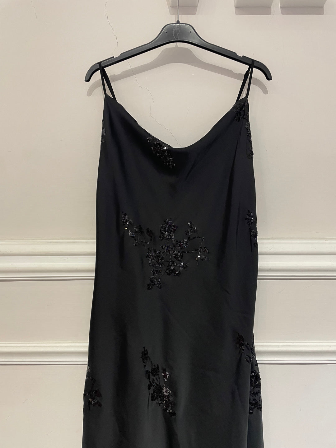 Abito in raso con paillettes “Joia”