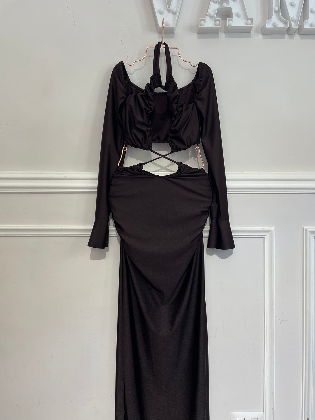 Abito con cut out “Liliana”
