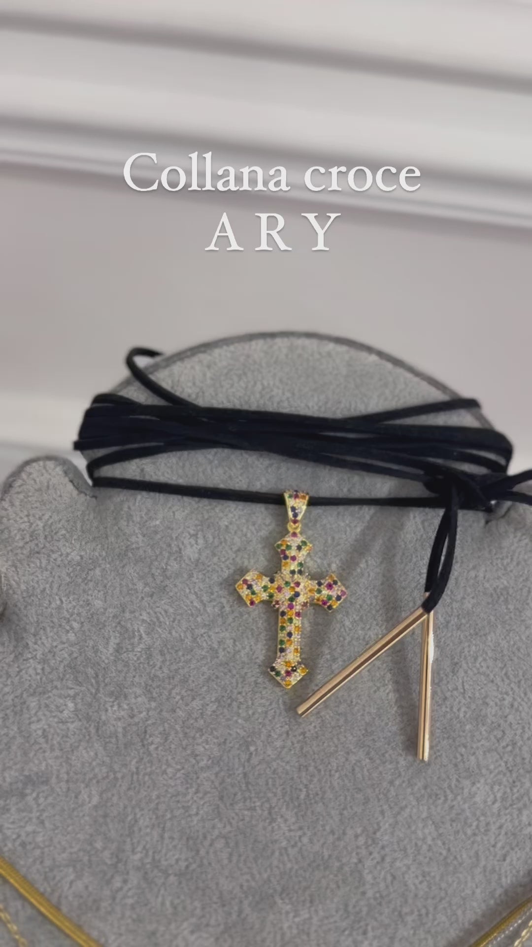 Collana croce “Ary”