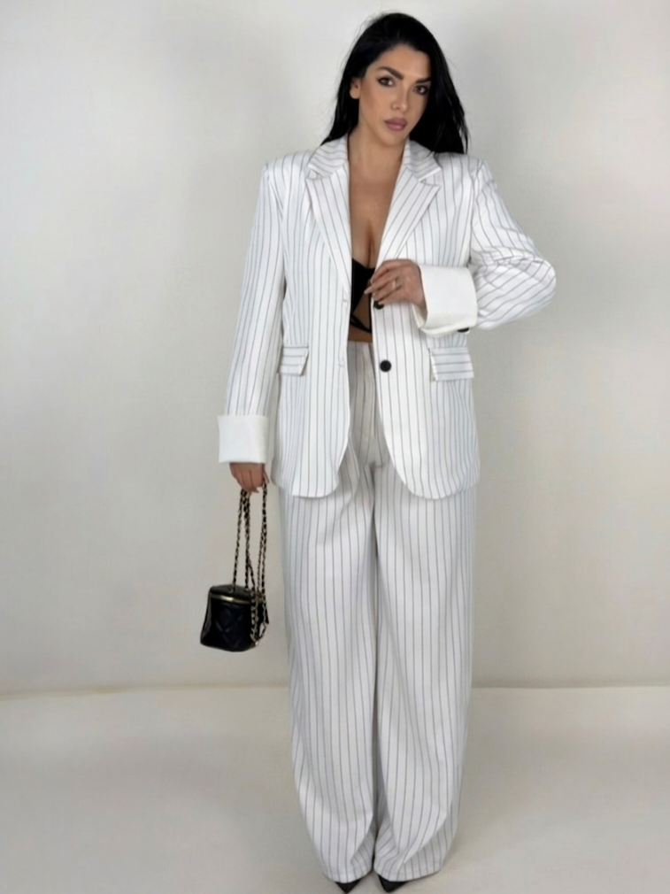 Tailleur gessato “Bonnie”