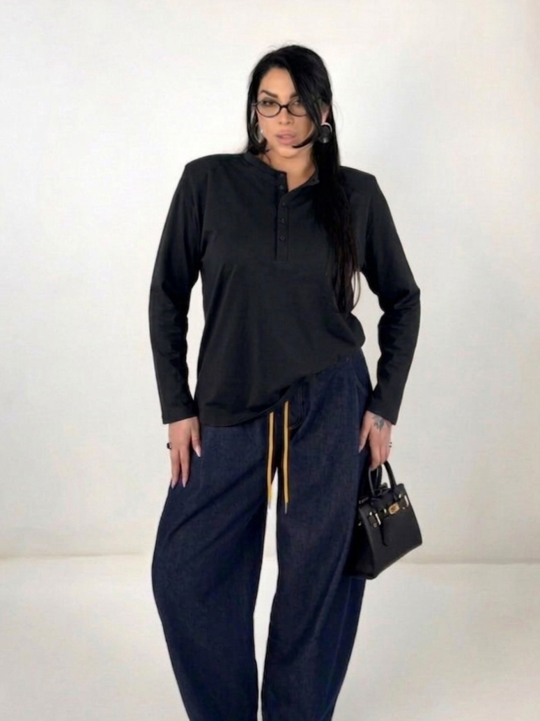 Maglia con bottoncini e spalline "Comfy"